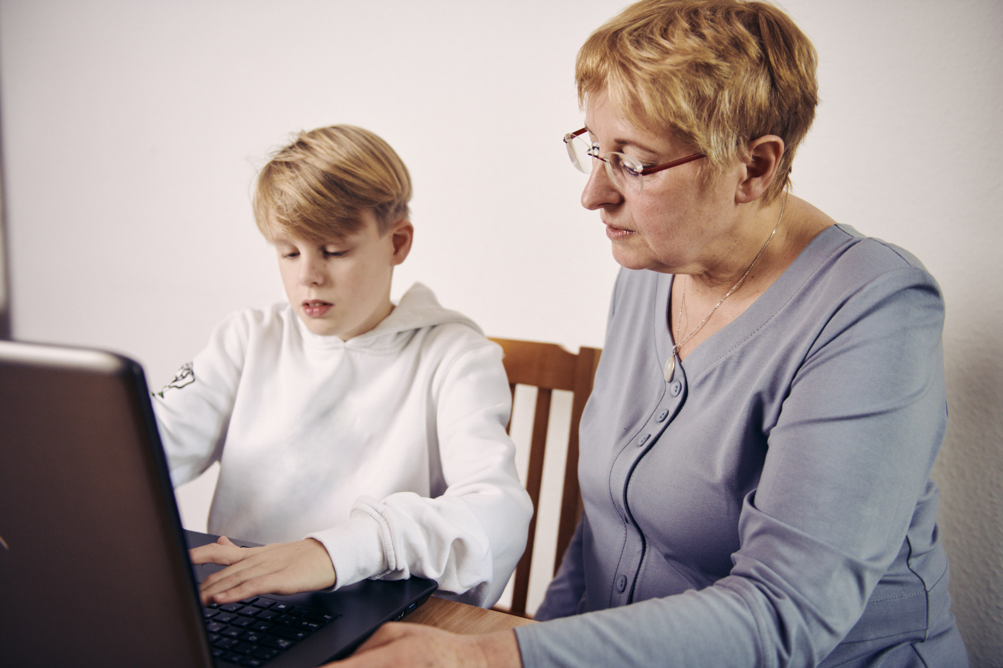 Auditive Verarbeitungs und Wahrnehmungsstörungen LERNLOGO